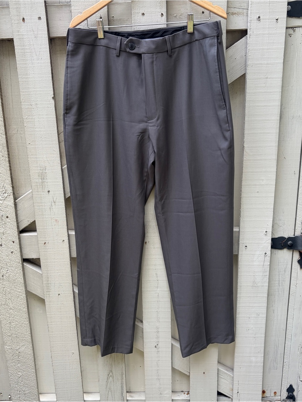 Haggar Classic Fit Flat Front Dress Pants Charcoal Grey 36x30 EUC